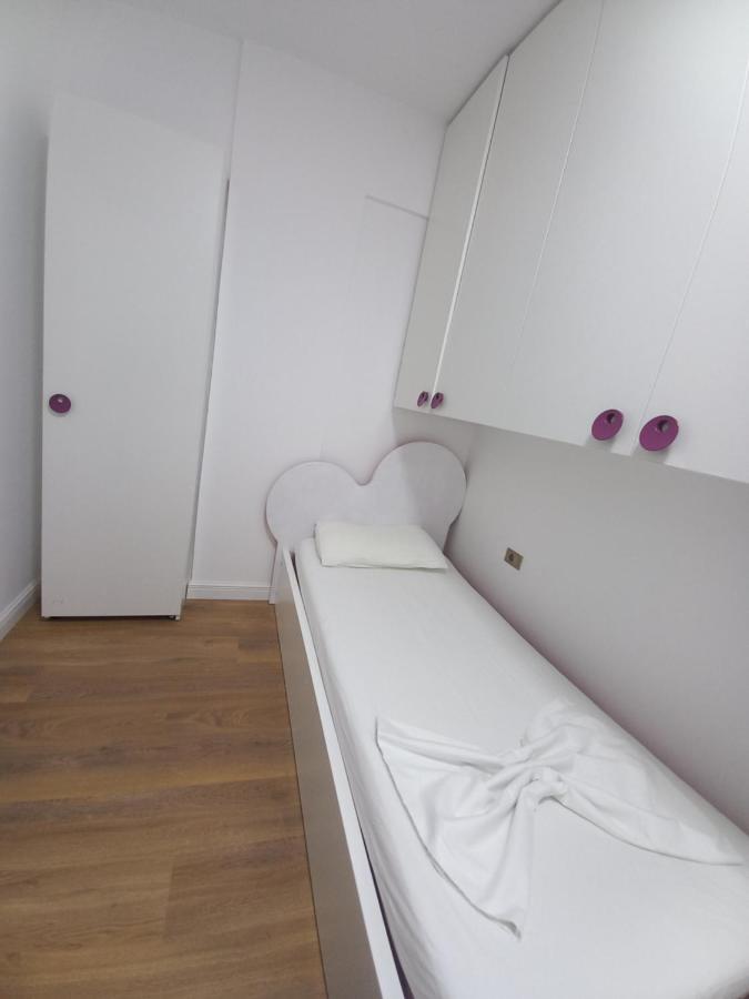 Apartment Holidays Golem (Tirana)